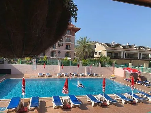 Club Chicago Hotell 3*