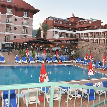 Club Chicago 3* 말마리스