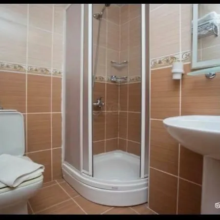 호텔 Club Chicago 말마리스